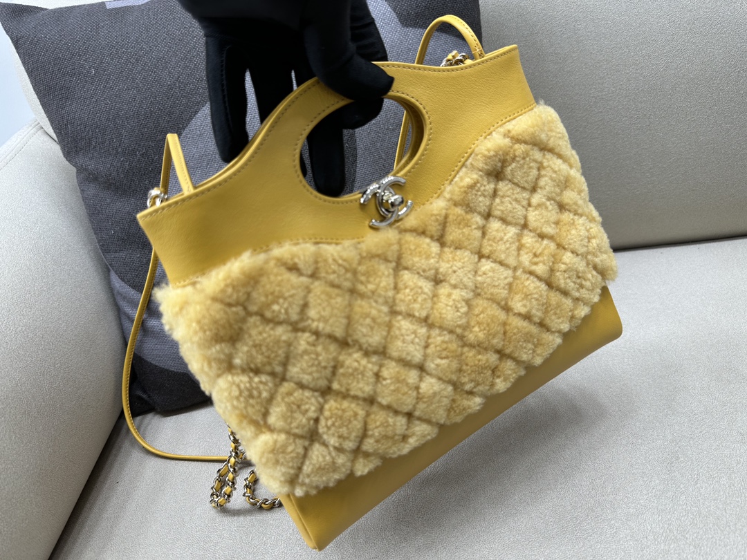 Mini 31 Chain Shoulder Bag Handbag AS4133 Yellow